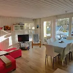 Holiday Home بيت للعطل *